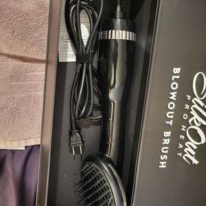 New brush style blow dryer